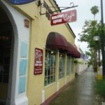 Burgundy Square Cafe – Classic American Cafe